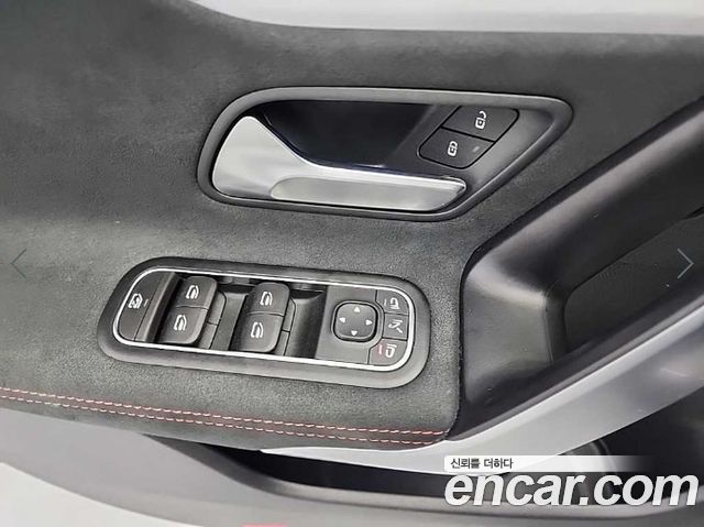 Mercedes-Benz CLA-Class CLA250 4MATIC