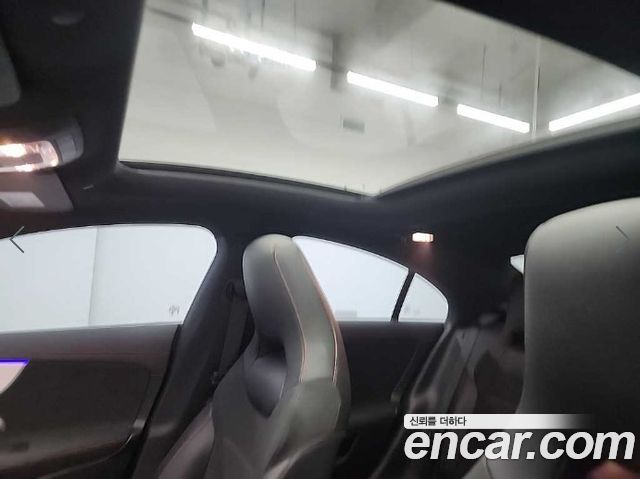 Mercedes-Benz CLA-Class CLA250 4MATIC