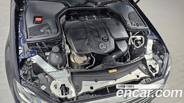 Mercedes-Benz E-Class E220d 4MATIC Exclusive