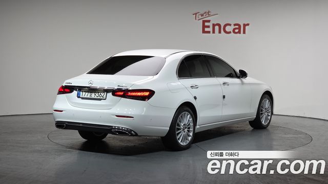 Mercedes-Benz E-Class E220d 4MATIC Exclusive