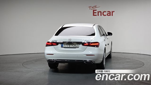 Mercedes-Benz E-Class E220d 4MATIC Exclusive