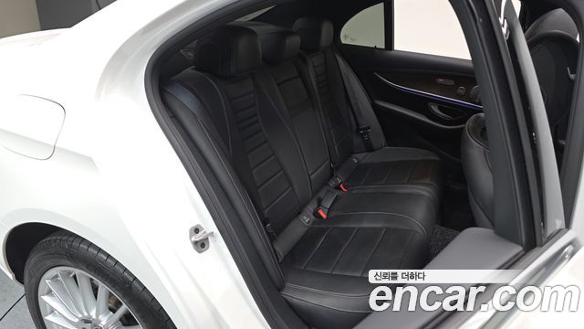 Mercedes-Benz E-Class E220d 4MATIC Exclusive