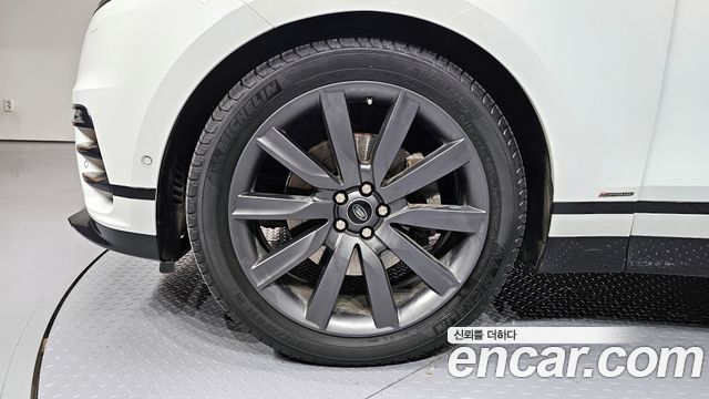 Land Rover Range Rover Velar 3.0 D300 R-Dynamic HSE