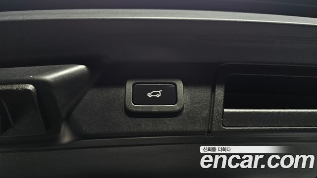 Land Rover Range Rover Velar 3.0 D300 R-Dynamic HSE