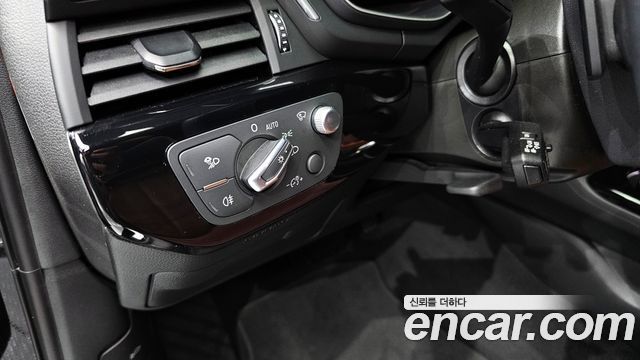 Audi A4 40 TFSI Premium