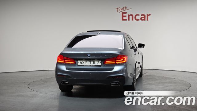 BMW 5-Series 530i M Sport Package Plus