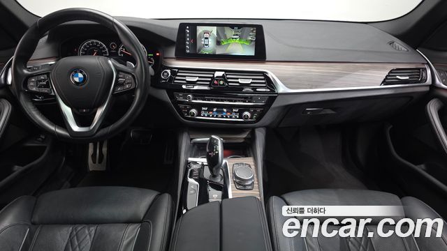 BMW 5-Series 530i M Sport Package Plus