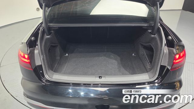Audi A4 40 TFSI Premium
