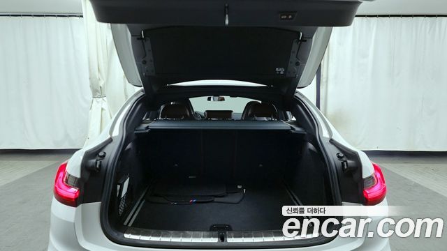 BMW X4M 3.0 Competition Carbon Package