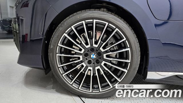 BMW 7-Series 750e xDrive M Sport