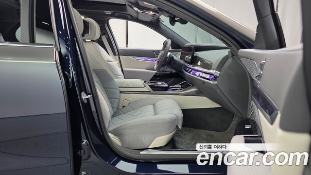 BMW 7-Series 750e xDrive M Sport