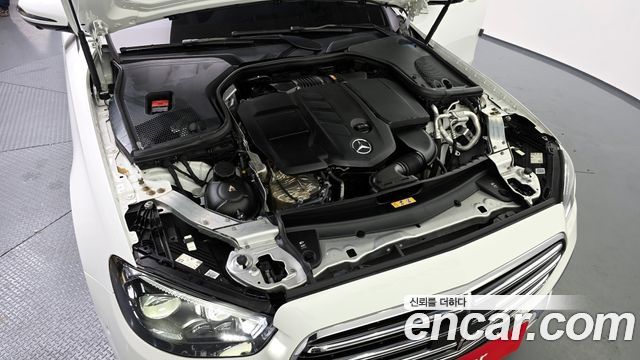 Mercedes-Benz E-Class E220d 4MATIC Exclusive