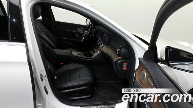 Mercedes-Benz E-Class E220d 4MATIC Exclusive
