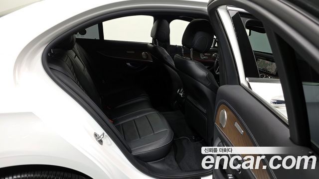 Mercedes-Benz E-Class E220d 4MATIC Exclusive