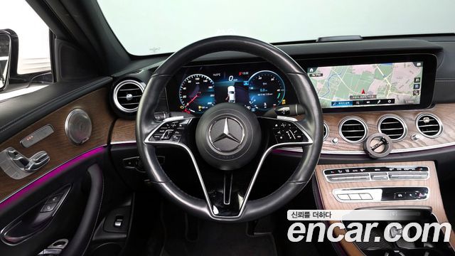 Mercedes-Benz E-Class E220d 4MATIC Exclusive