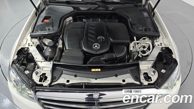 Mercedes-Benz E-Class E220d Exclusive
