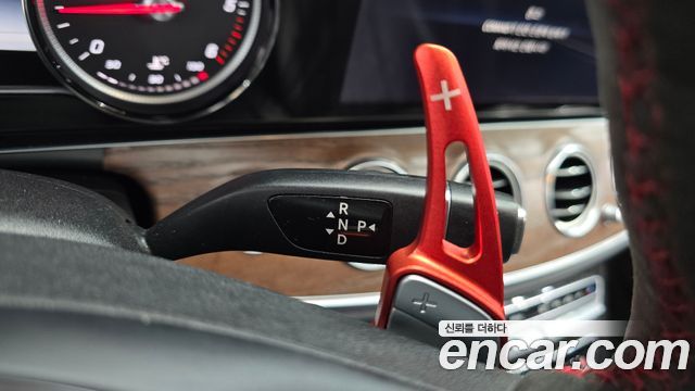 Mercedes-Benz E-Class E220d Exclusive