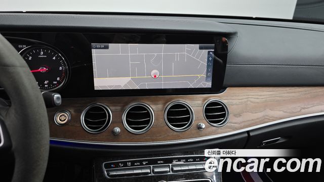 Mercedes-Benz E-Class E220d Exclusive