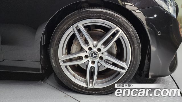 Mercedes-Benz E-Class E220d Coupe