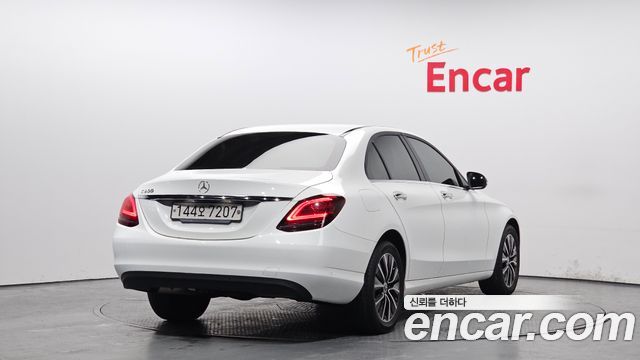 Mercedes-Benz C-Class C200
