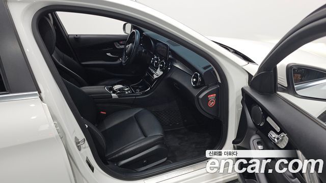 Mercedes-Benz C-Class C200