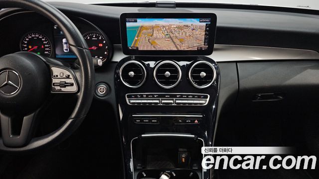Mercedes-Benz C-Class C200