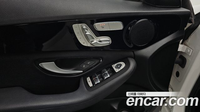 Mercedes-Benz C-Class C200