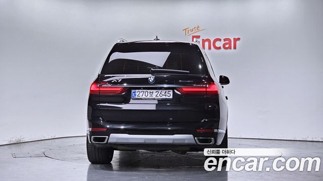BMW X7 xDrive 40i Design Pure Excellence 7-Seater