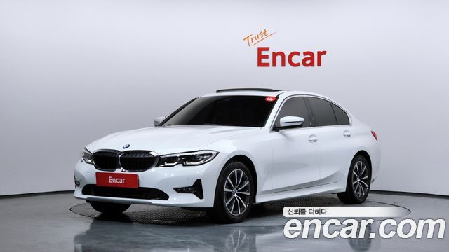 BMW 3-Series 320i