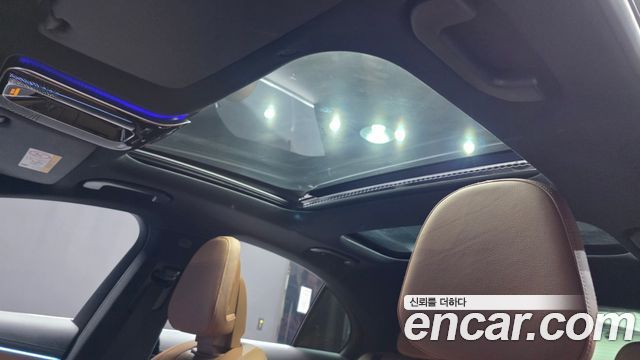 Mercedes-Benz E-Class E300 4MATIC Exclusive