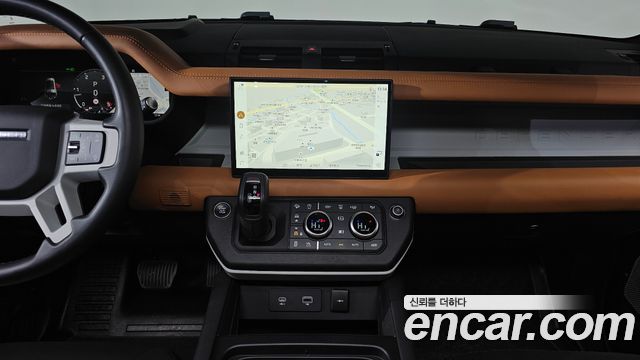 Land Rover Defender 130 D300 X-Dynamic HSE