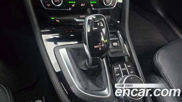 BMW 2-Series Luxury