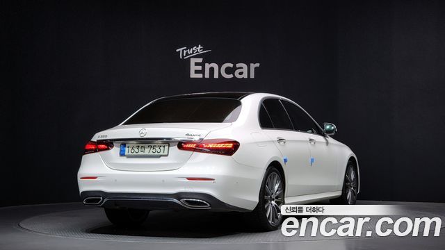Mercedes-Benz E-Class E350 4MATIC AMG Line