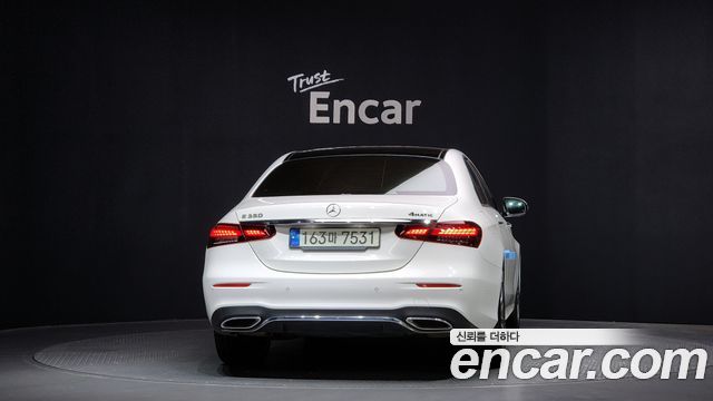 Mercedes-Benz E-Class E350 4MATIC AMG Line