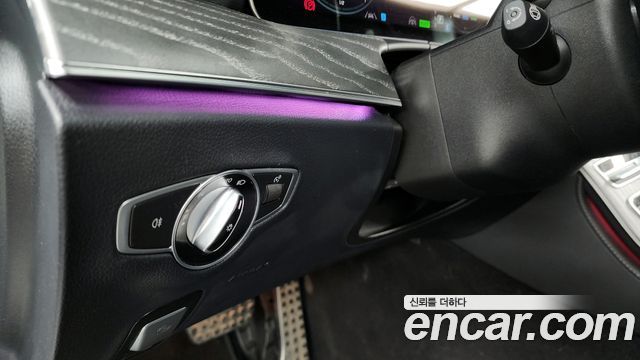 Mercedes-Benz E-Class E350 4MATIC AMG Line