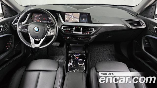 BMW 2-Series 220i Advantage