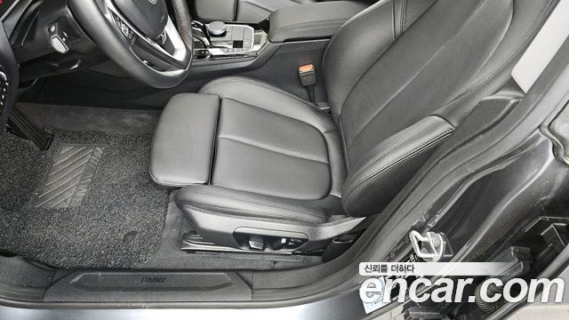 BMW 2-Series 220i Advantage
