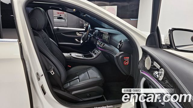 Mercedes-Benz E-Class E220d 4MATIC AMG Line