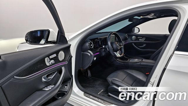 Mercedes-Benz E-Class E220d 4MATIC AMG Line