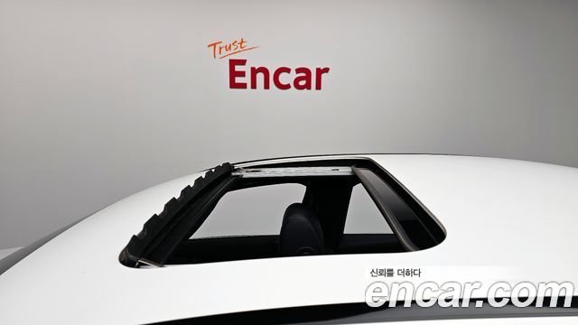 Mercedes-Benz E-Class E220d 4MATIC AMG Line