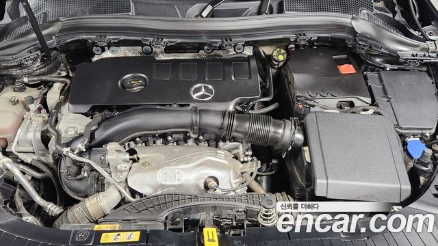 Mercedes-Benz GLA-Class GLA250 4MATIC