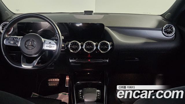 Mercedes-Benz GLA-Class GLA250 4MATIC