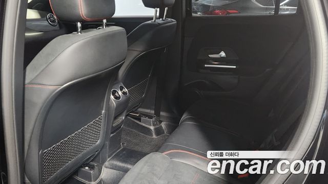 Mercedes-Benz GLA-Class GLA250 4MATIC