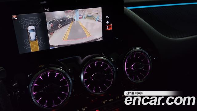 Mercedes-Benz GLA-Class GLA250 4MATIC