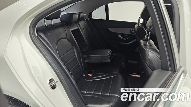 Mercedes-Benz C-Class C200 Avantgarde