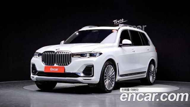 BMW X7 xDrive 40i Design Pure Excellence 6-Seater