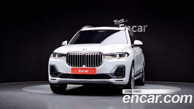 BMW X7 xDrive 40i Design Pure Excellence 6-Seater