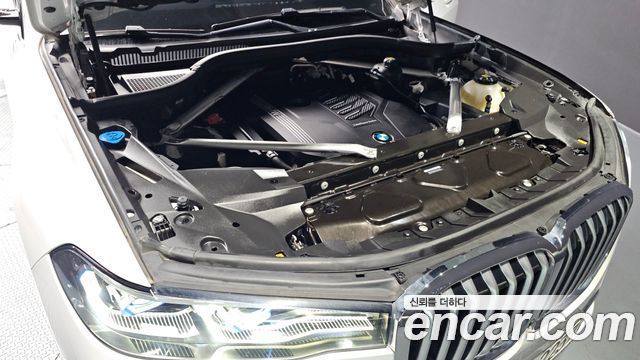 BMW X7 xDrive 40i Design Pure Excellence 6-Seater