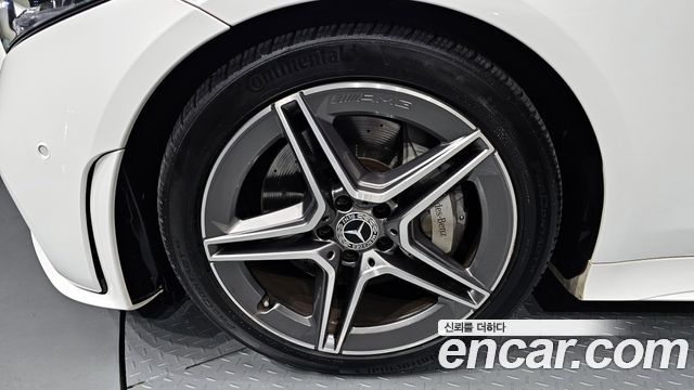 Mercedes-Benz CLS-Class CLS300d AMG Line