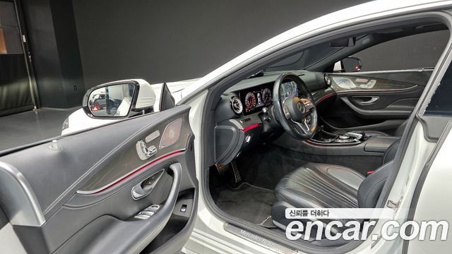 Mercedes-Benz CLS-Class CLS300d AMG Line